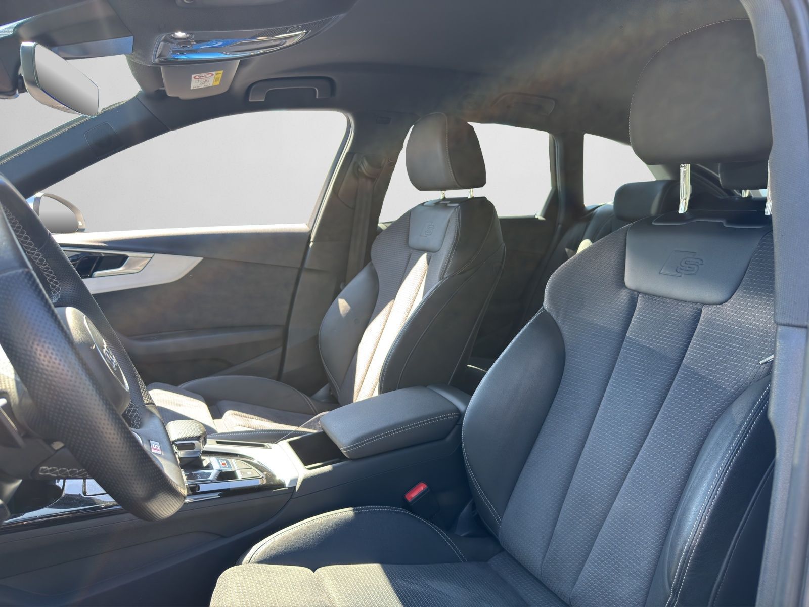 Audi S4 - Bild 13