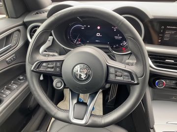Alfa-Romeo Stelvio - 9