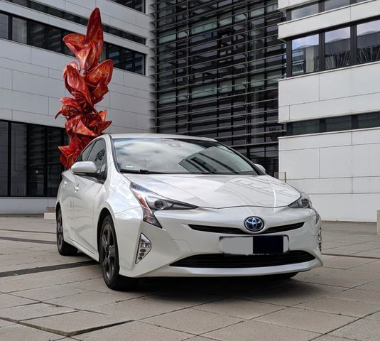 Toyota Prius Gen 4 Comfort 8-Fach bereift unfallfrei 