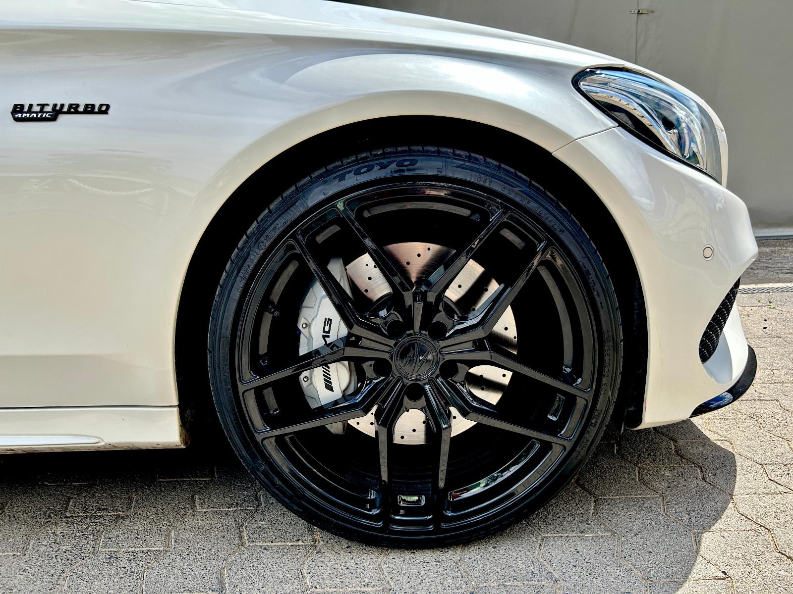 Mercedes-Benz C 43 AMG 4MATIC*LED*AHK*PANO*360*LEDER*RADAR*20"