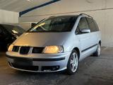 Seat Alhambra 2.0 TDI DPF AHG Klimaauto 7-... - gebrauchte Seat Alhambra aus dem Jahr 2006