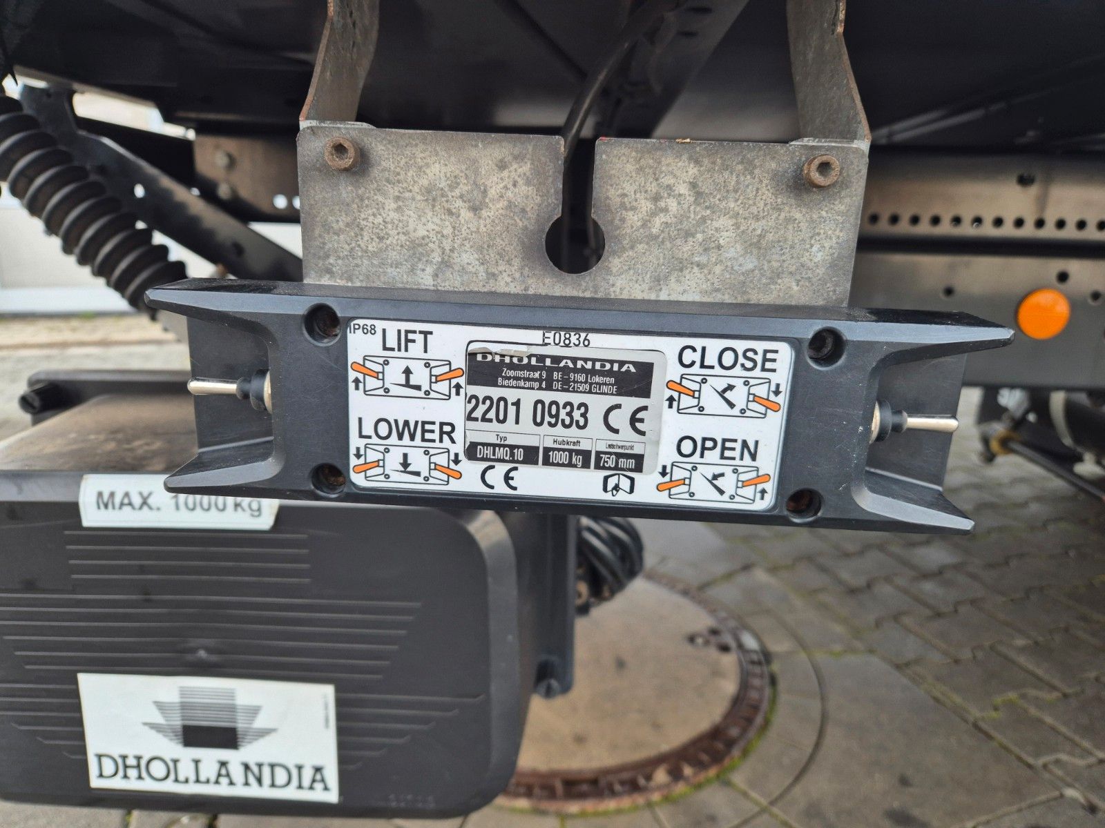 Fahrzeugabbildung Iveco Eurocargo 75-210 Koffer LBW