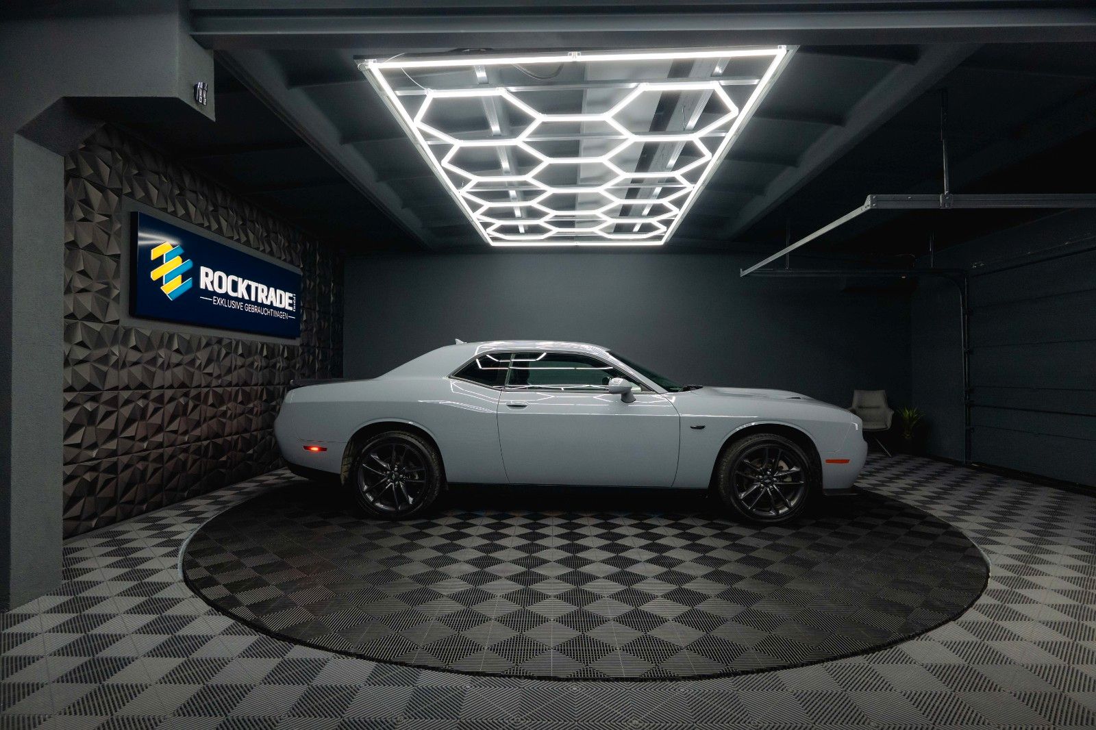Fahrzeugabbildung Dodge Challenger 3.6 V6 4x4 GT SRT Styling *LED*19%*