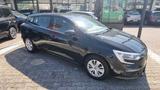 Renault Megane IV Grandtour 1.3 TCe 115 Life GPF - Renault Megane Gebrauchtwagen in Frankfurt