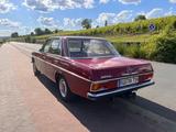Mercedes-Benz 220 - Mercedes-Benz 220: Rot