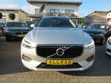 Volvo XC60 Momentum Pro AWD *PANO *AHK *KAMERA - gebrauchte Volvo XC60 aus dem Jahr 2020