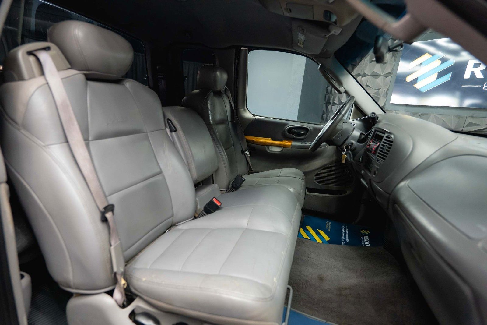 Fahrzeugabbildung Ford F150 5.4L V8 4x4 Triton SuperCab *LKW*AHK 3000kg