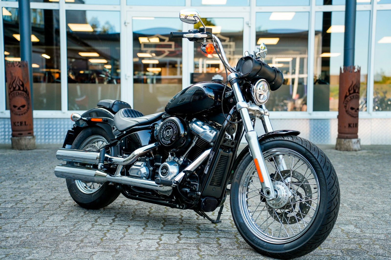 Fahrzeugabbildung Harley-Davidson FXST Softail Standard 107 cui - Soziuskit