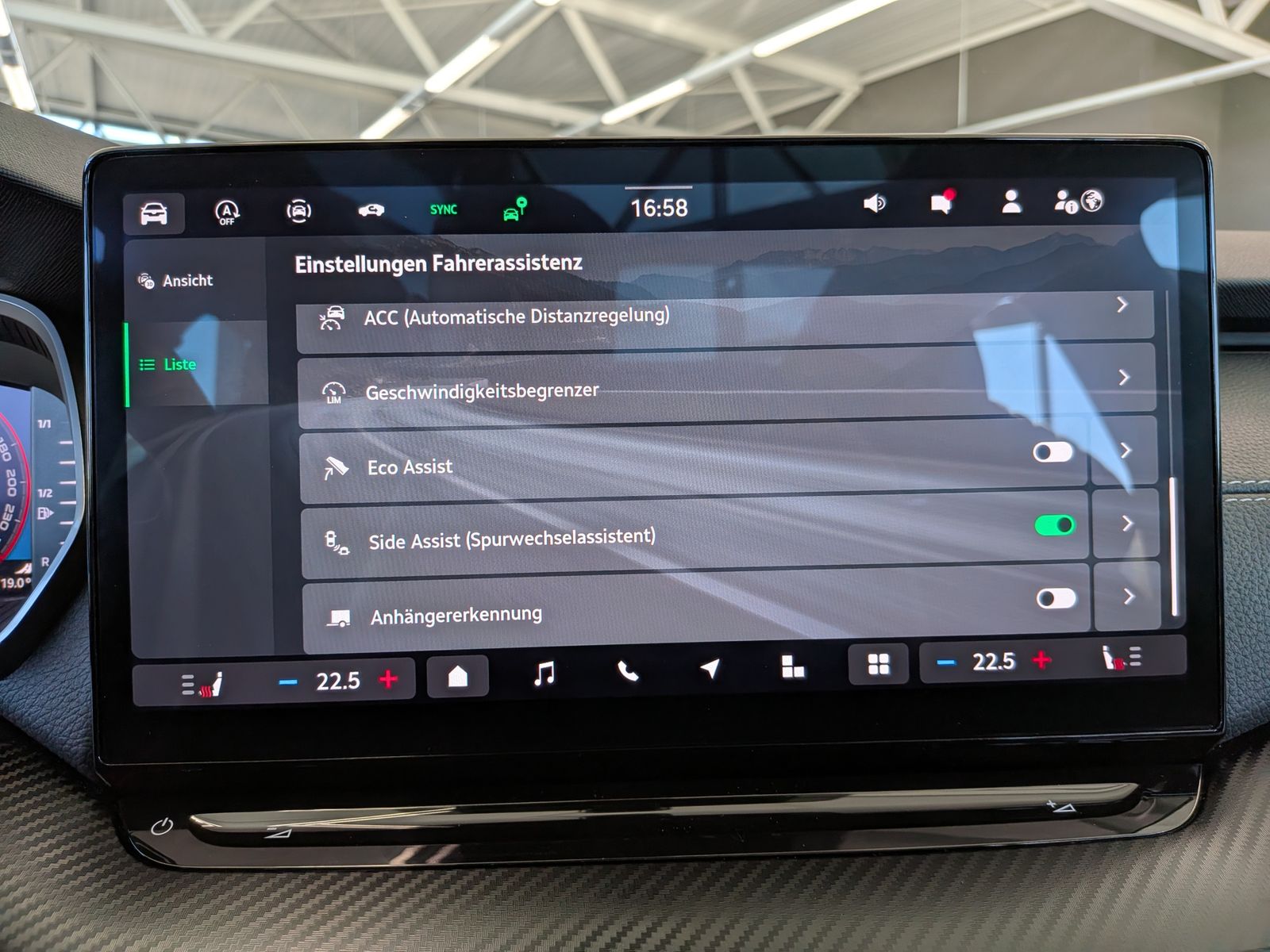 Fahrzeugabbildung SKODA Octavia 1.5 TSI Sportline Pano Matrix AHK 5J-Gar