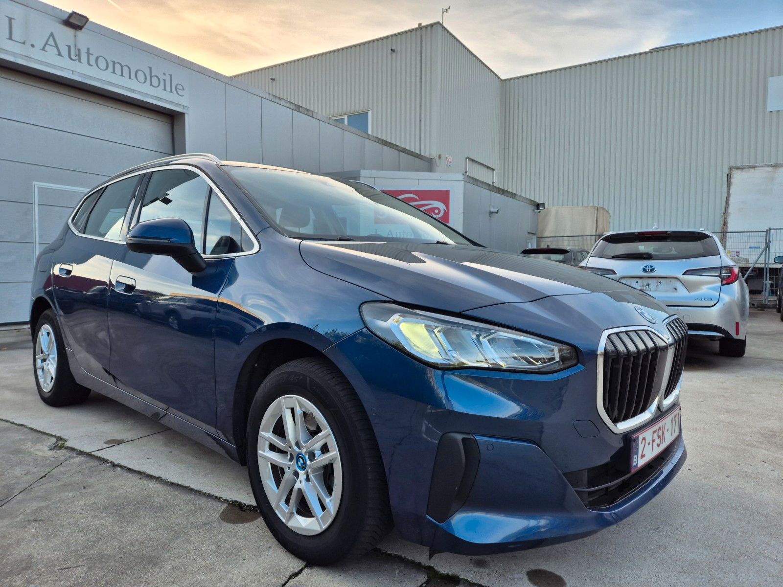 BMW 225e 1.5i 245cv XDRIVE (4WD) AUTO. PHEV HYBRID imagem 2
