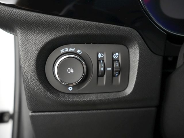 Corsa F ELEGANCE+LED+NAVI+RÜCKFAHRKAMERA+SITZ-/L