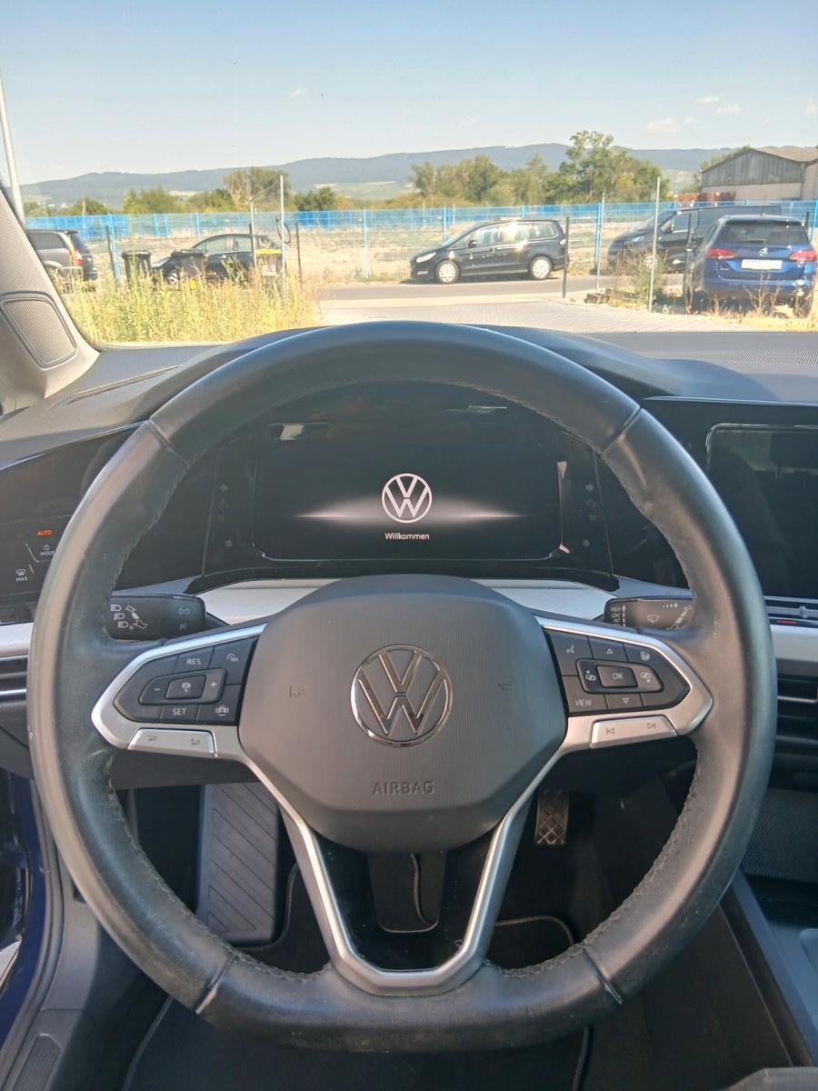 Volkswagen Golf VIII Variant Life vom Kfz Meisterbetrieb, миниатюра 15