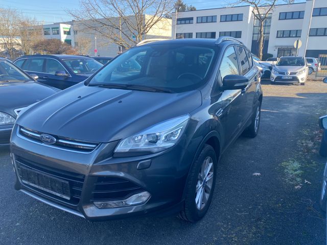 Ford Kuga Titanium NAVI . TÜV. NEU .EURO.6