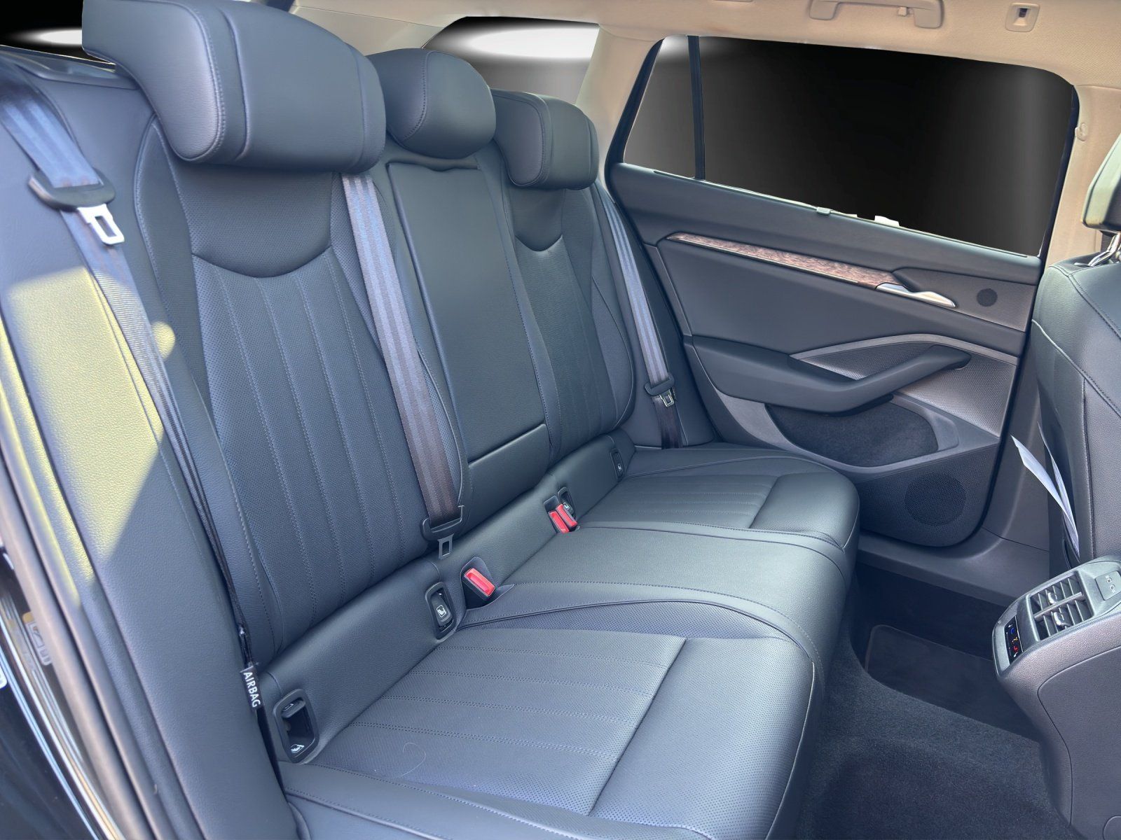 Fahrzeugabbildung SKODA Superb C L&K 2,0 TDI 110kW DSG/MATRIX/AHK/STANDH