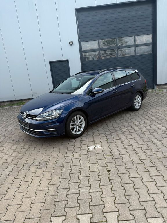 Image of Volkswagen Golf