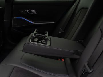 Fahrzeugabbildung BMW M340d xDr Tour M Sport ACC HUD Kamera 360°