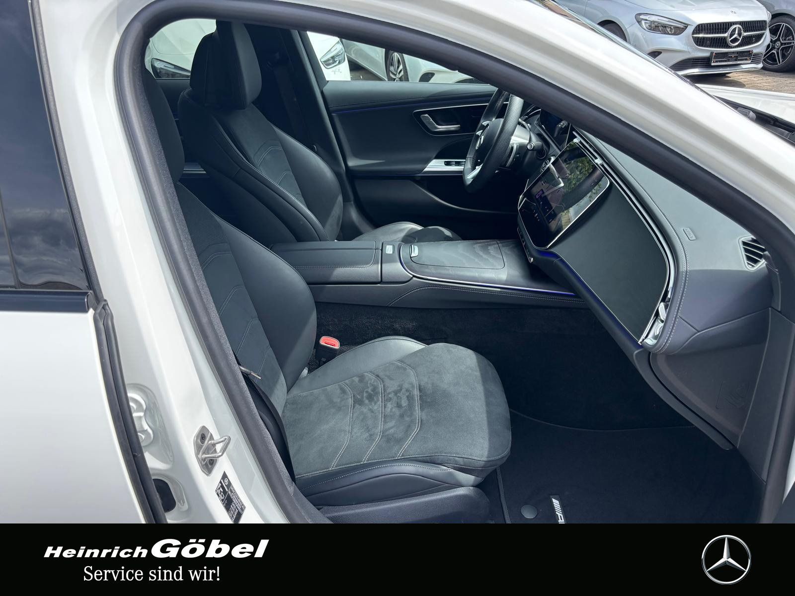 Fahrzeugabbildung Mercedes-Benz E 200 AMG-ADV LED DIST AMB+ WP NP TW SHA KLG SPI