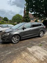 Ford Auto Ford S-Max 7 Sitzer Automatik - Ford Focus mit Diesel-Antrieb: Max