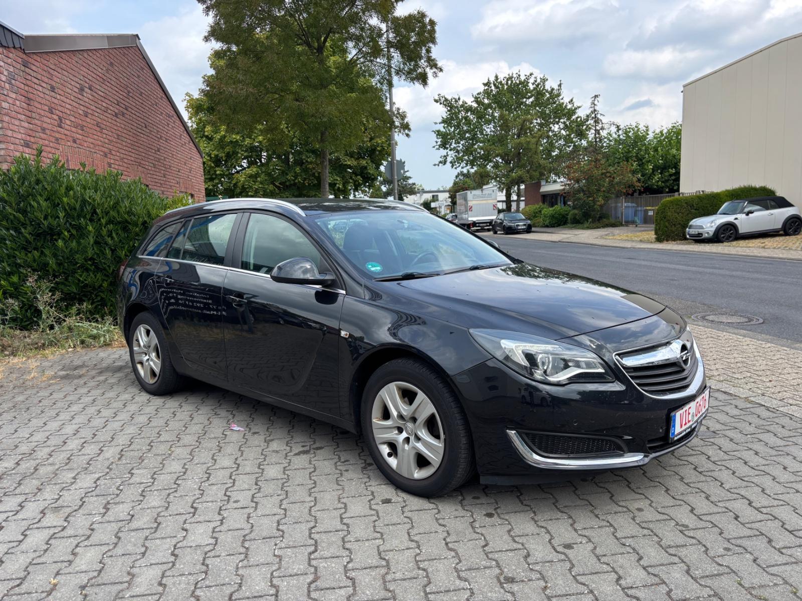 Opel Insignia 2015 — interior