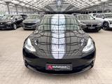 Tesla Model 3 Long Range Dual  75 kWh AWD|Pano|Navi - Tesla Model 3 in Berlin