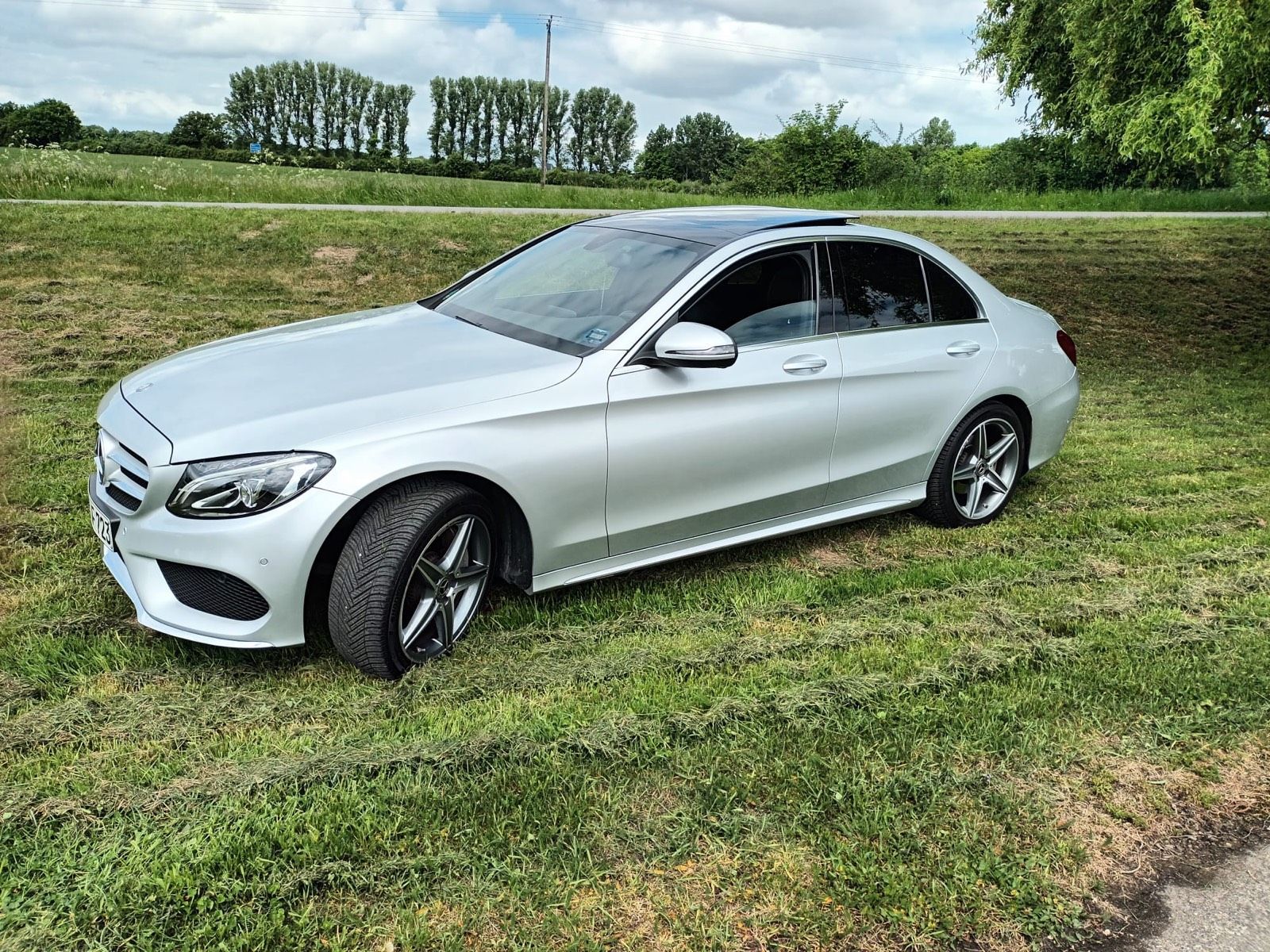 MERCEDES-BENZ Mercedes Benz AMG C 250 Benzin