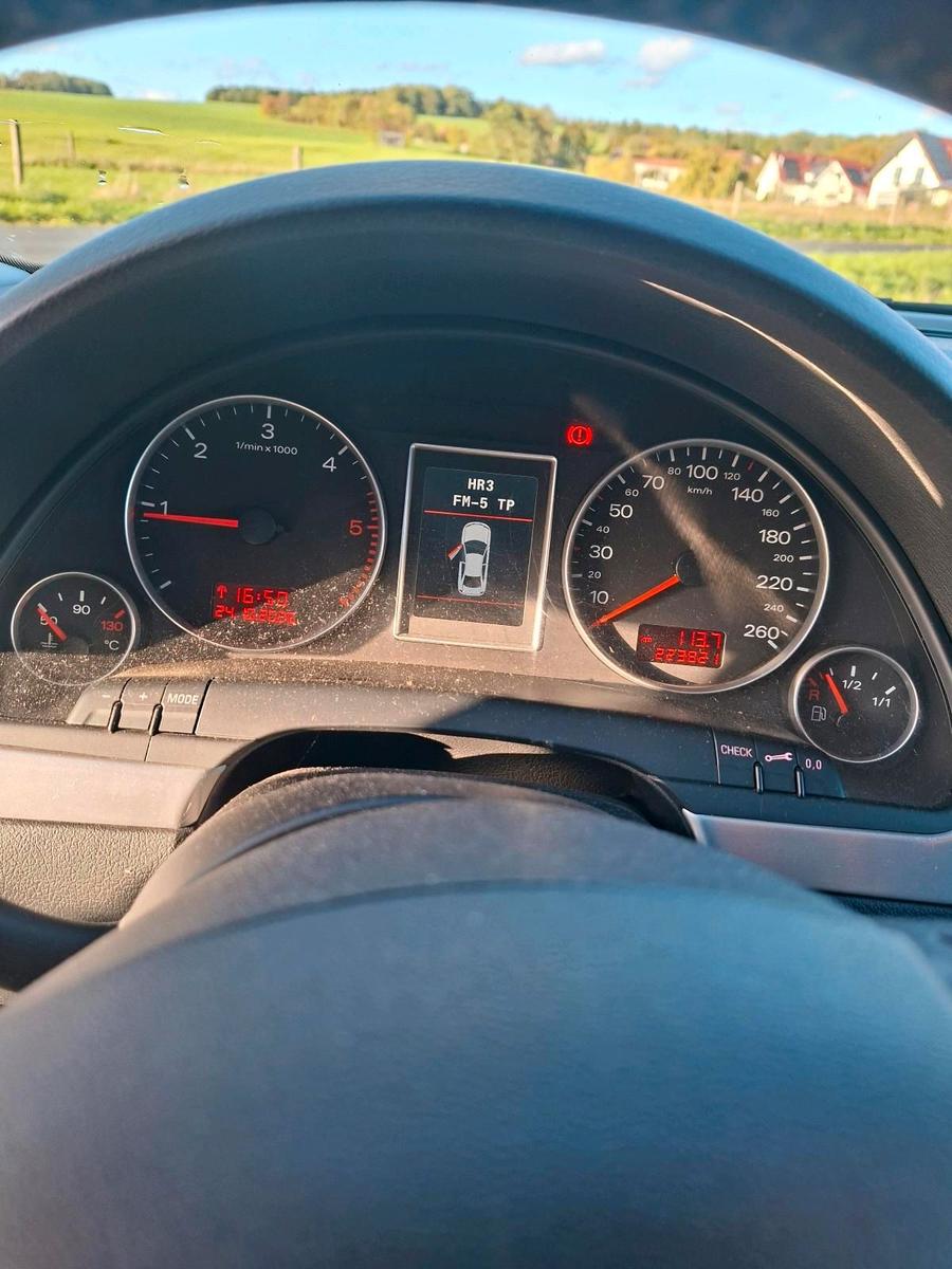Audi A4 2006 — photo 8