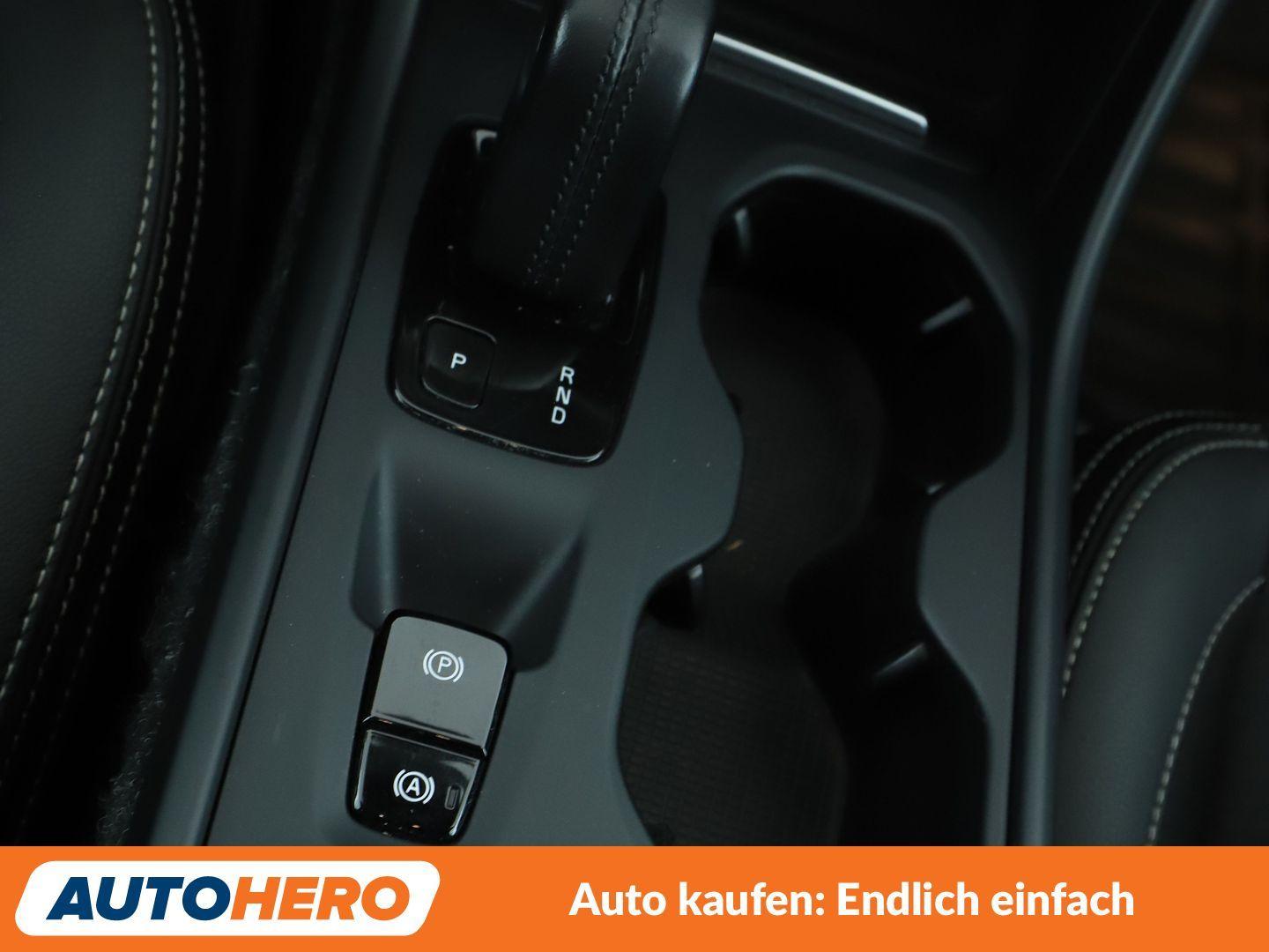 Volvo XC40 2.0 D3 Momentum AWD Aut.*NAVI*VC*TEMPO*CAM*