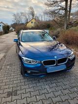BMW 318i Touring Advantage Advantage - blaue BMW 318