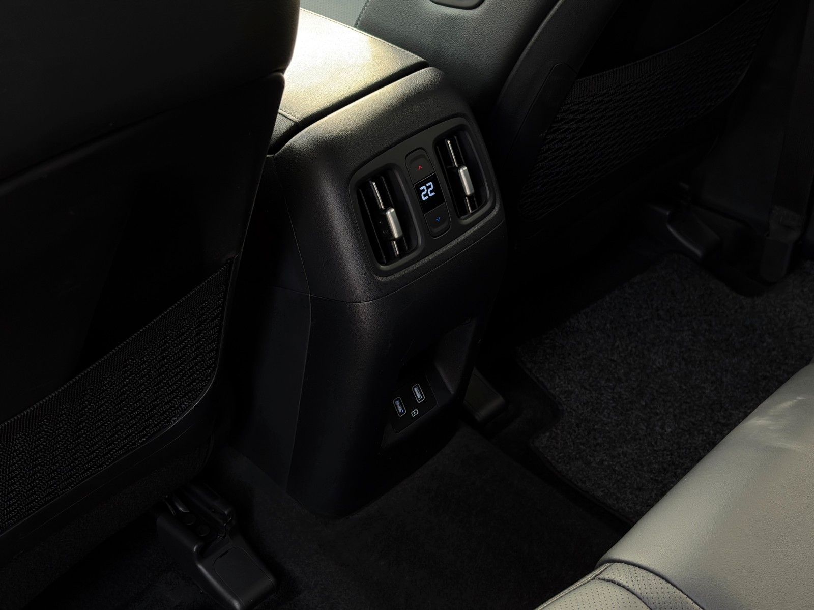 Fahrzeugabbildung Hyundai Tucson 1.6 T-GDI PHEV 4WD Prime Leder 360° ACC