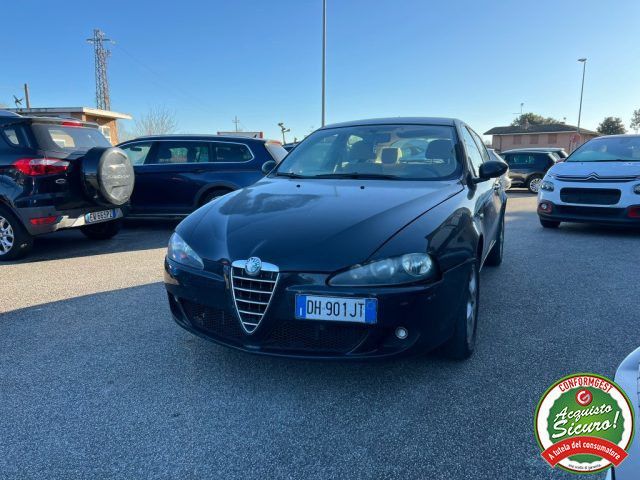 Alfa Romeo ALFA ROMEO 147 1.9 JTD (120) 5 porte Distinctive