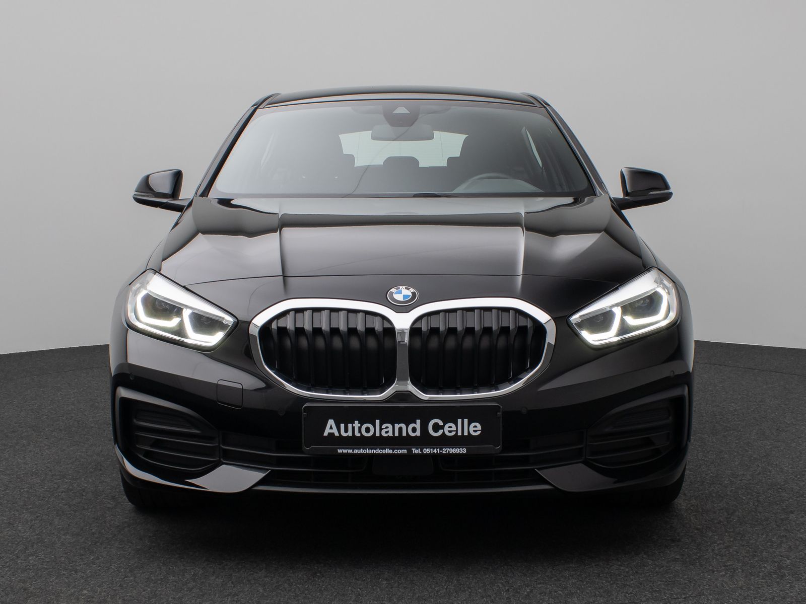 Fahrzeugabbildung BMW 118i Kamera DAB CockPitPro Geschwindigkeitsr LED