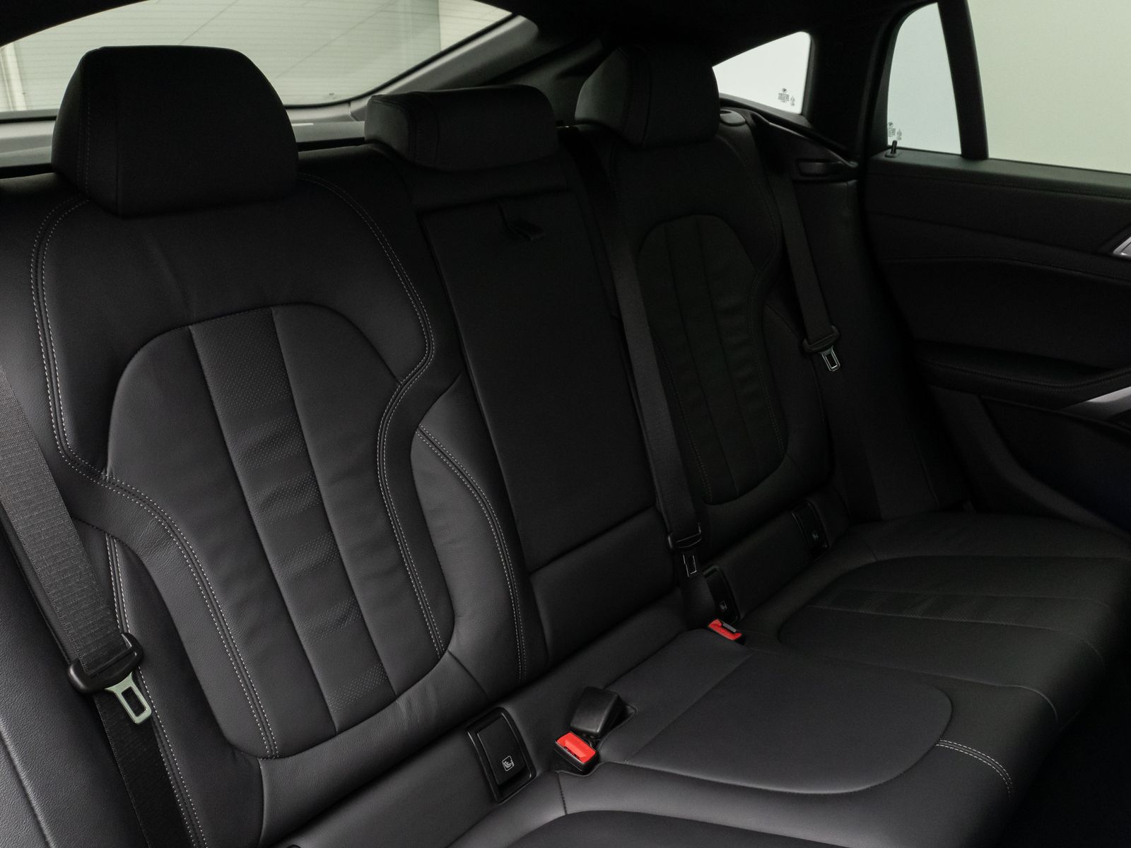 Fahrzeugabbildung BMW X6 xD40d M Sport Laser 360°HUD DAB H/K Komfort