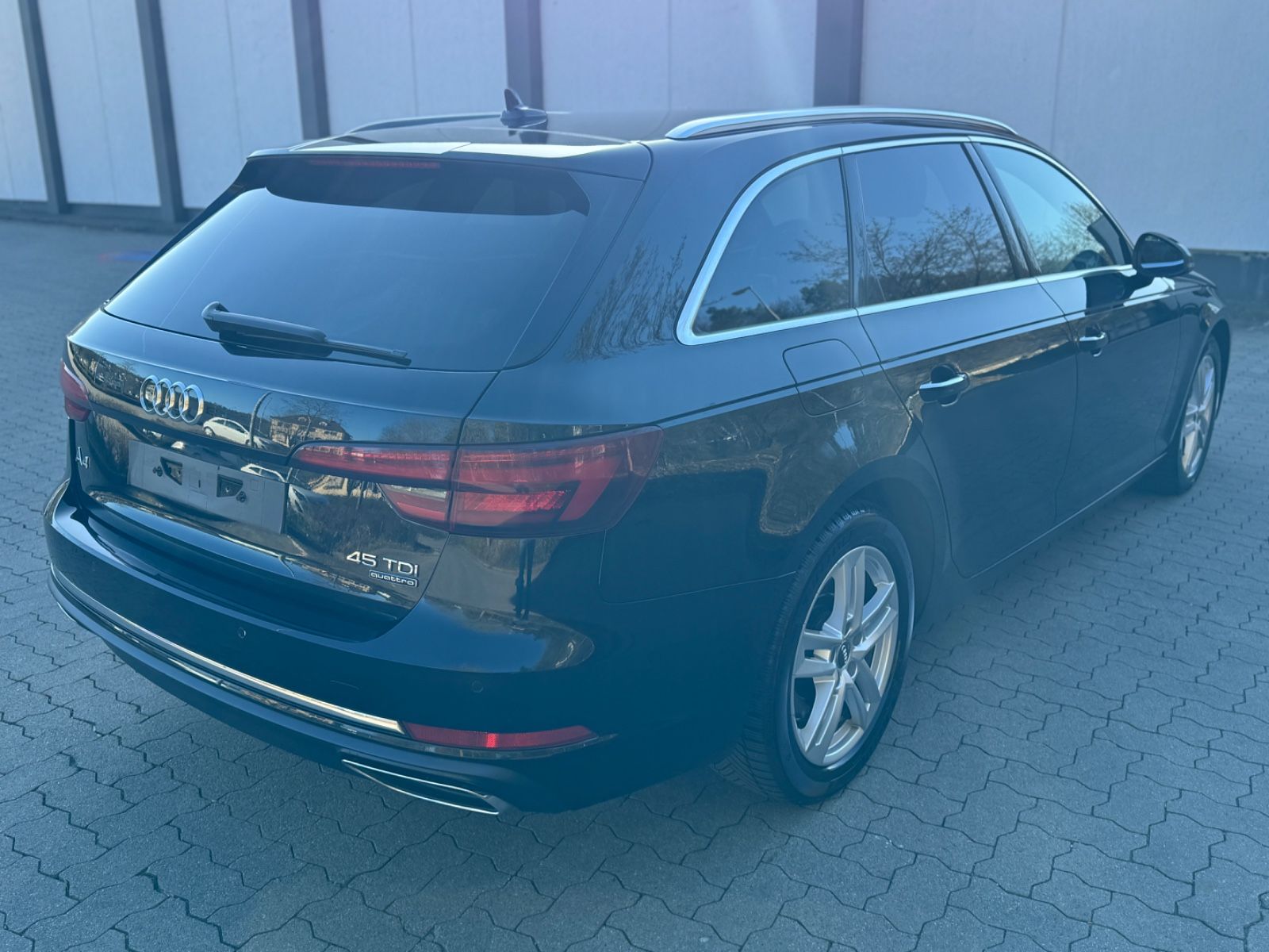 Audi A4 45 TDI Quatt. Design|EUR6|1HAND|LED|NAVI|PDC| imagem 2
