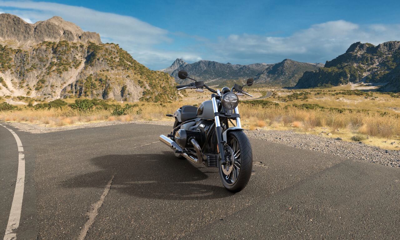Fahrzeugabbildung BMW R 18 Komfort-Paket, Blacked-Out-Paket