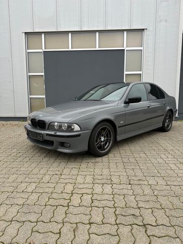 BMW E39 540i M -Paket ab Werk Vanos neu