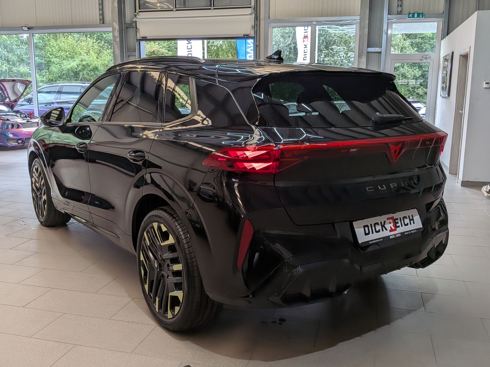 Fahrzeugabbildung CUPRA Terramarr 1.5 eTSI Tribe Sennh Matrix HUD AHK 20