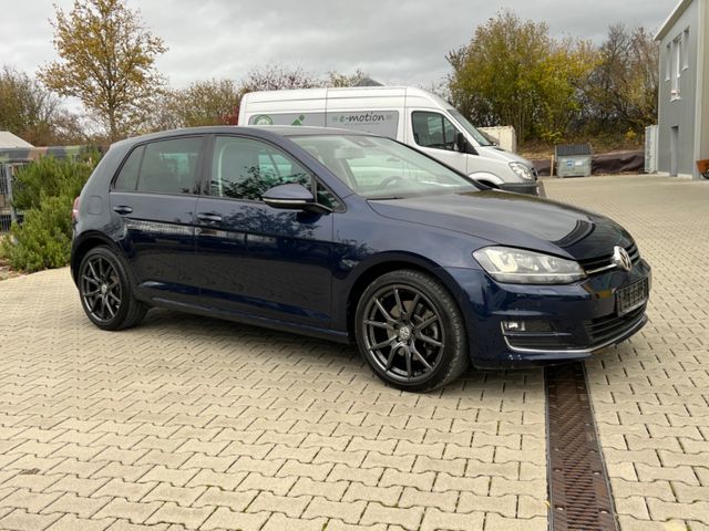 Volkswagen Golf VII Lim. Highline BMT/DYNAUDIO/Leder/PANO