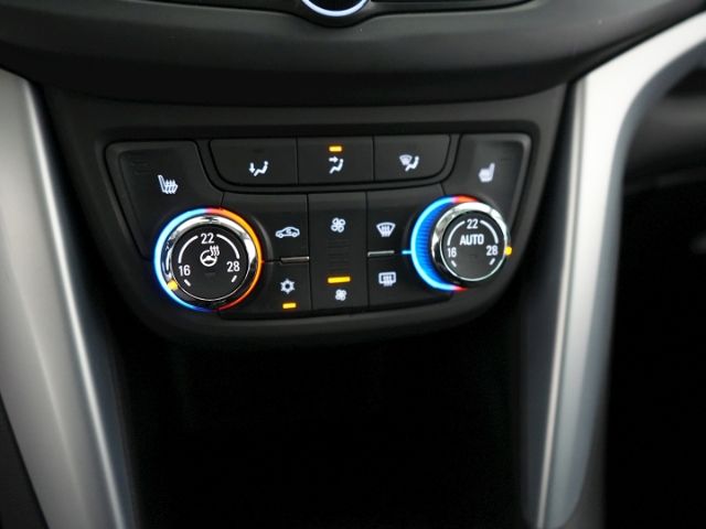Zafira C ACTIVE+NAVI+RÜCKFAHRKAMERA+SITZ-/LENKRA
