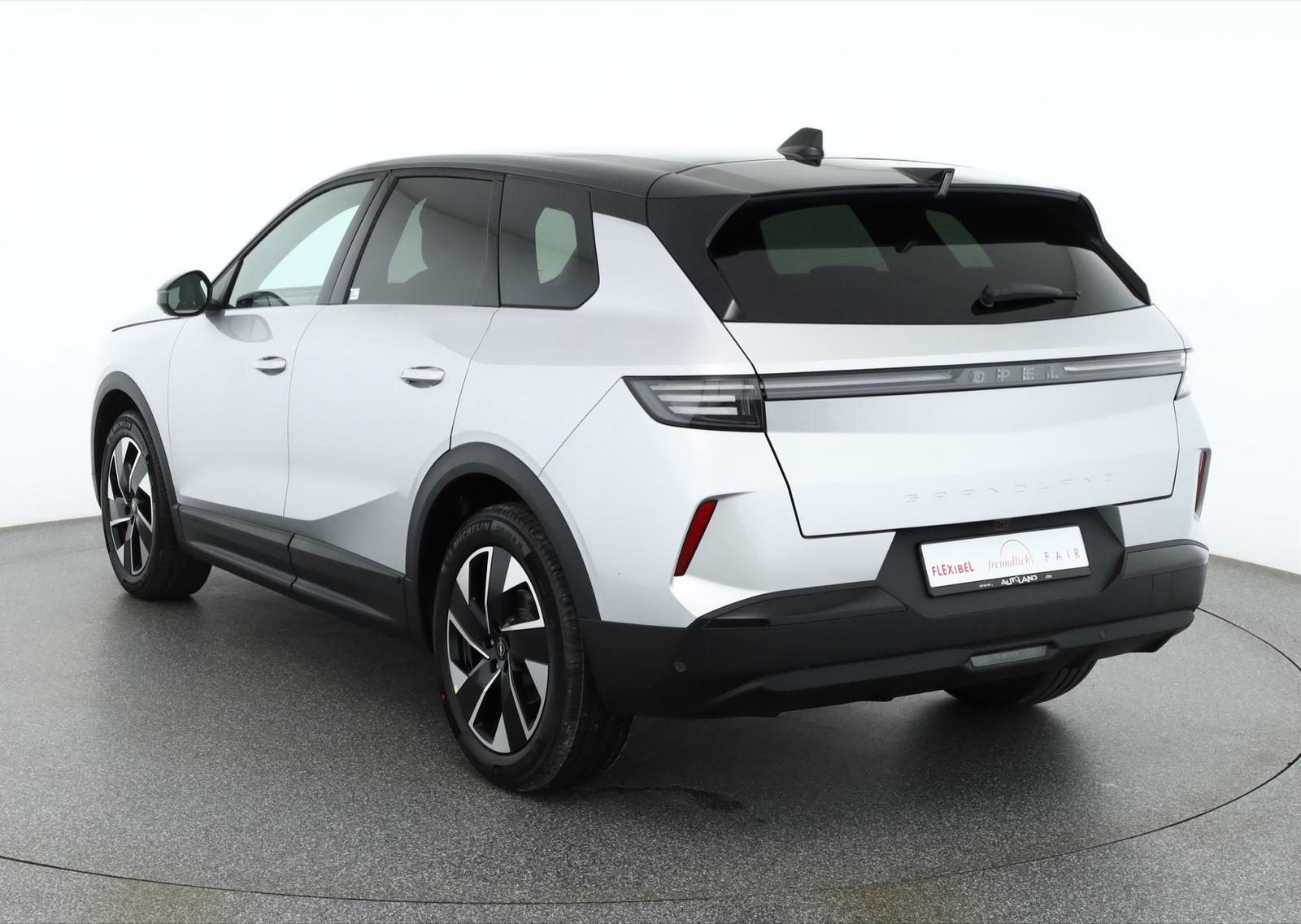 Opel Grandland Ultimate 1.2DI Turbo Hybrid Aut. Matri