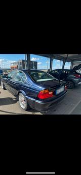 BMW 323i E46 - BMW 323 aus 1998: 323i