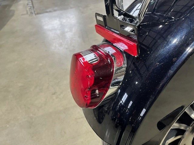 Fahrzeugabbildung Harley-Davidson FXLRS Low Rider 107cui M8