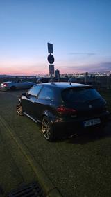 Alfa Romeo 147 2.0 16V T.Spark Distinctive Distinctive - Alfa Romeo 147: Distinctive