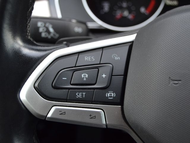 Passat Variant 2.0 TDI DSG Elegance AHK/MATRIX-L