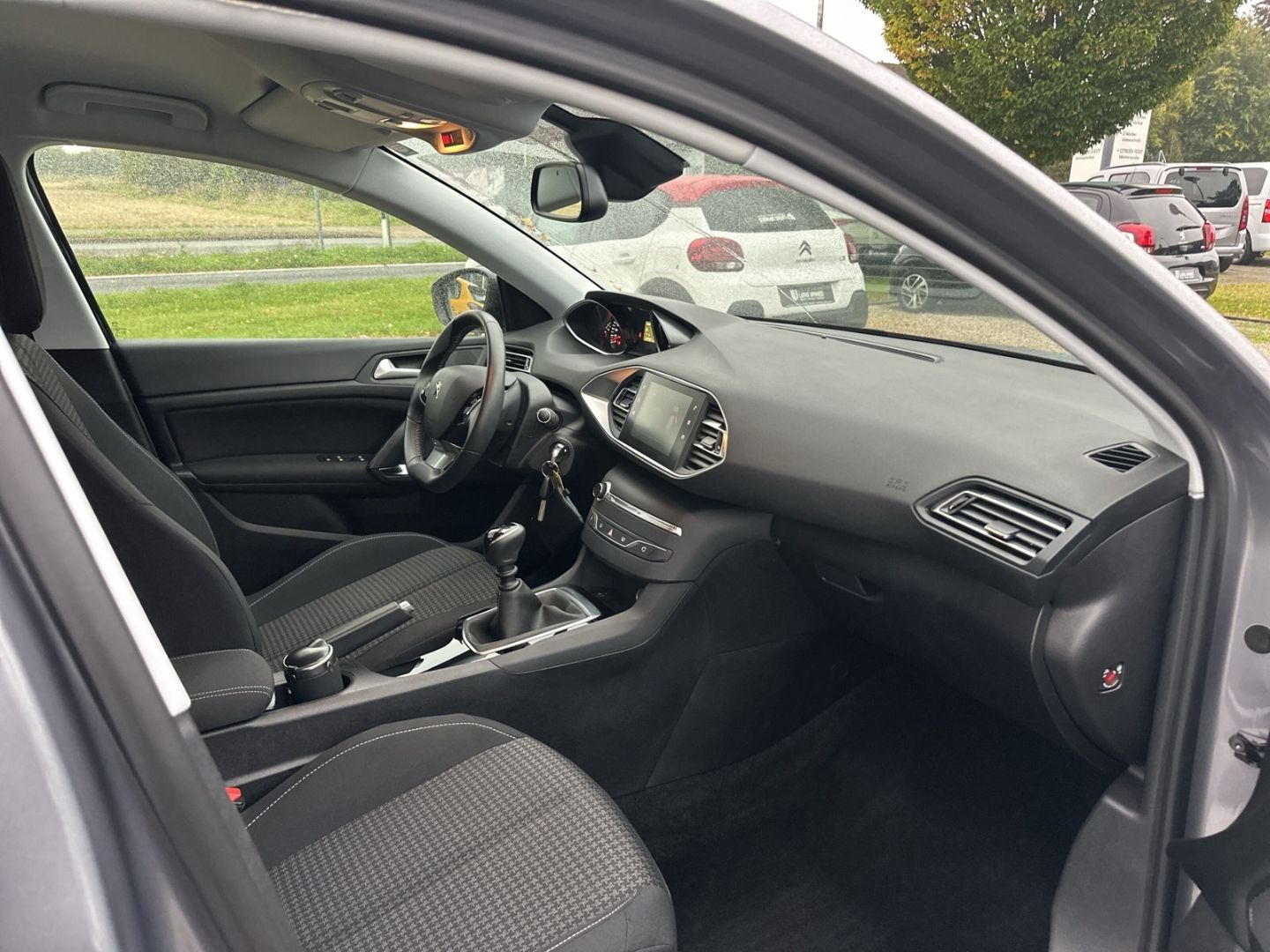 Fahrzeugabbildung Peugeot 308 Active BlueHDi 130 Navi SHZ Rückfahrkam.