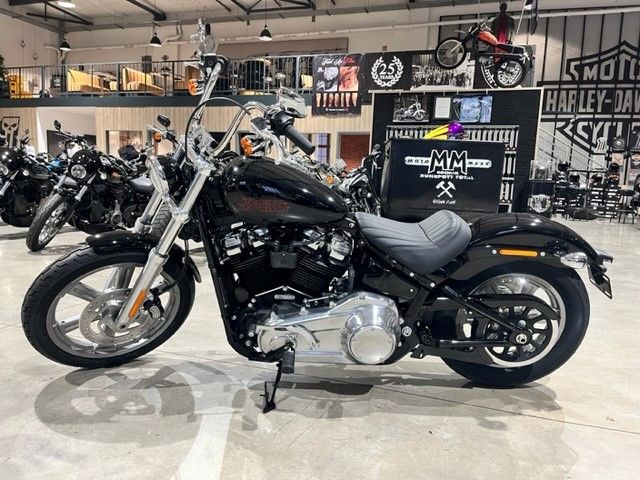 Fahrzeugabbildung Harley-Davidson MY23 Harley-Davidson FXST Softail Standard 107