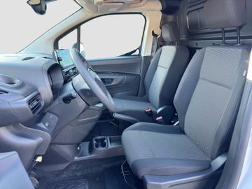 Fotografie des Opel Combo E Klima AHK Allwetterreifen