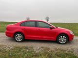Volkswagen Jetta 1.4 TSI 90 kW DSG - Volkswagen Jetta: 1.9