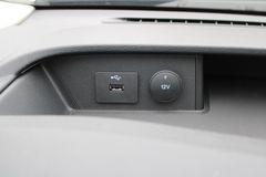 Fahrzeugabbildung Ford Transit L2H2 TREND 9-Sitze AHK Markise Standheiz