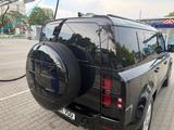 Land Rover Defender 3.0 D300 MHEV Sedona Edition 110 Se... - Land Rover Defender: Sedona Edition