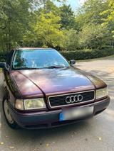 Audi 80 2.0E - Audi 80 mit Benzin-Antrieb: Limousine, Klimaanlage